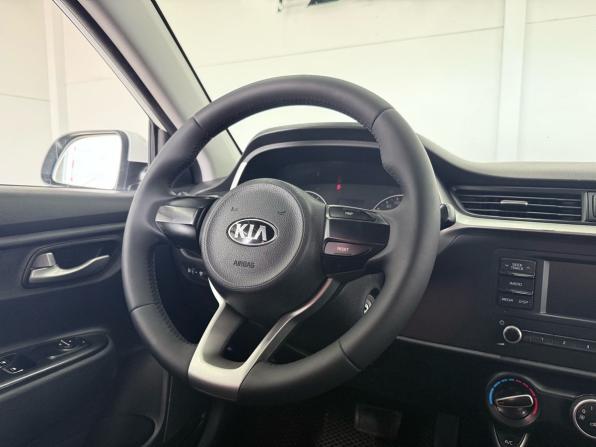Kia Rio IV Рестайлинг с пробегом 2020 года, цена 1 599 000 рублей, 121000 км, седан, Автокод Объявления