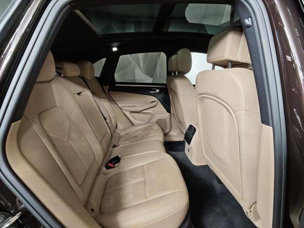 Porsche Macan I Рестайлинг с пробегом 2019 года, цена 4 850 000 рублей, 33728 км, внедорожник, Автокод Объявления