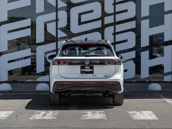 Volkswagen Tiguan III (China Market) с пробегом 2026 года, цена 4 849 000 рублей, 30 км, внедорожник, Автокод Объявления