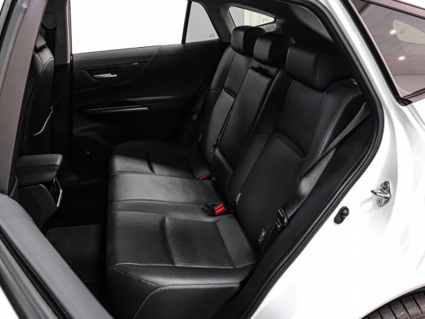 Toyota Venza II с пробегом 2023 года, цена 4 349 000 рублей, 34220 км, внедорожник, Автокод Объявления
