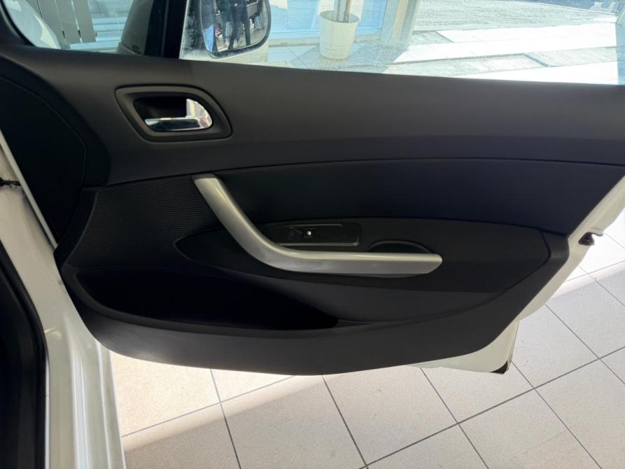 Peugeot 408 I Волгоград  - изображение 16
