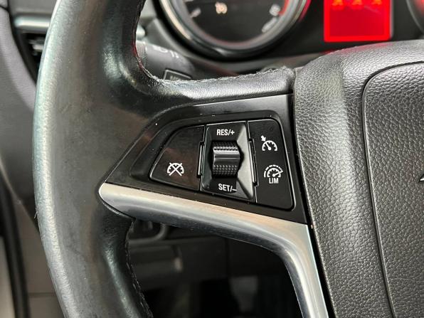 Opel Zafira C с пробегом 2014 года, цена 995 000 рублей, 228400 км, компактвэн, Автокод Объявления