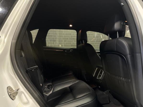 Porsche Cayenne II Рестайлинг (958) с пробегом 2015 года, цена 3 200 000 рублей, 177378 км, внедорожник, Автокод Объявления
