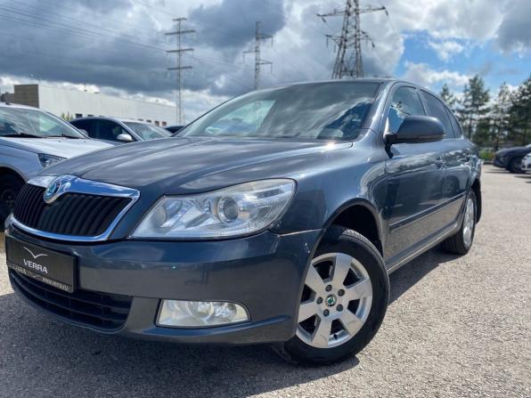 Skoda Octavia II (A5) Рестайлинг с пробегом 2011 года, цена 750 000 рублей, 253377 км, лифтбек, Автокод Объявления