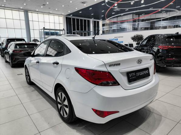 Hyundai Solaris I Рестайлинг с пробегом 2015 года, цена 1 220 000 рублей, 101090 км, седан, Автокод Объявления