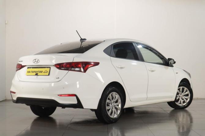 Hyundai Solaris II с пробегом 2017 года, цена 1 129 000 рублей, 141200 км, седан, Автокод Объявления