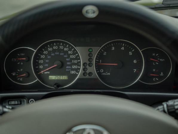 Toyota Land Cruiser 100 Series Рестайлинг 1 с пробегом 2004 года, цена 1 785 000 рублей, 250715 км, внедорожник, Автокод Объявления