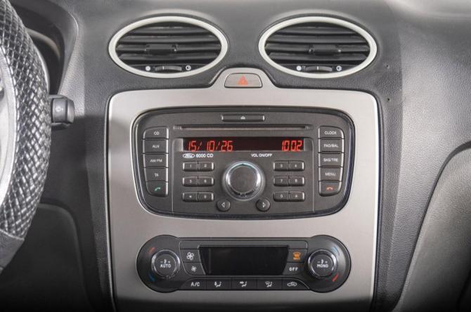 Ford Focus II Рестайлинг с пробегом 2010 года, цена 349 000 рублей, 179000 км, хэтчбек, Автокод Объявления