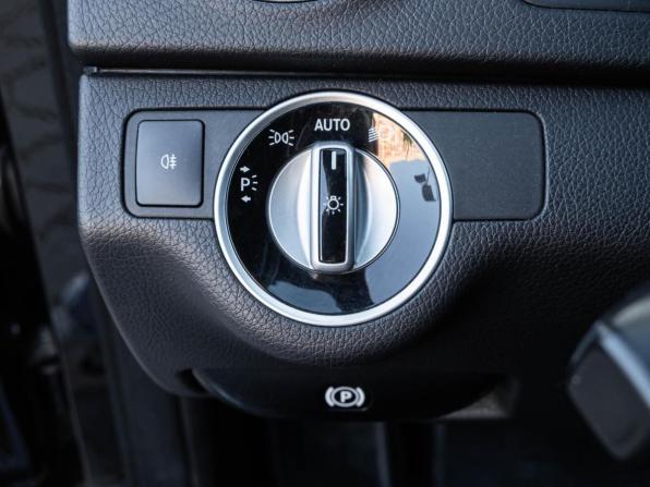 Mercedes-Benz C-Класс III (W204) Рестайлинг с пробегом 2012 года, цена 1 467 000 рублей, 176257 км, седан, Автокод Объявления