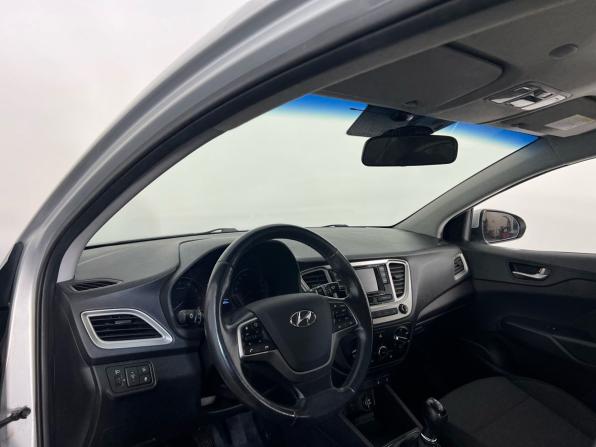 Hyundai Solaris II с пробегом 2019 года, цена 1 249 000 рублей, 70800 км, седан, Автокод Объявления