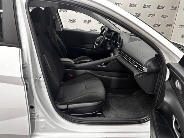 Hyundai Elantra VII (CN7) с пробегом 2022 года, цена 1 780 000 рублей, 50227 км, седан, Автокод Объявления