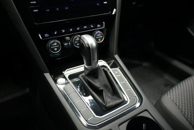 Volkswagen Passat B8 с пробегом 2017 года, цена 2 274 000 рублей, 193000 км, седан, Автокод Объявления