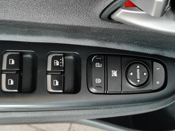 Kia Rio IV с пробегом 2018 года, цена 900 000 рублей, 144224 км, седан, Автокод Объявления