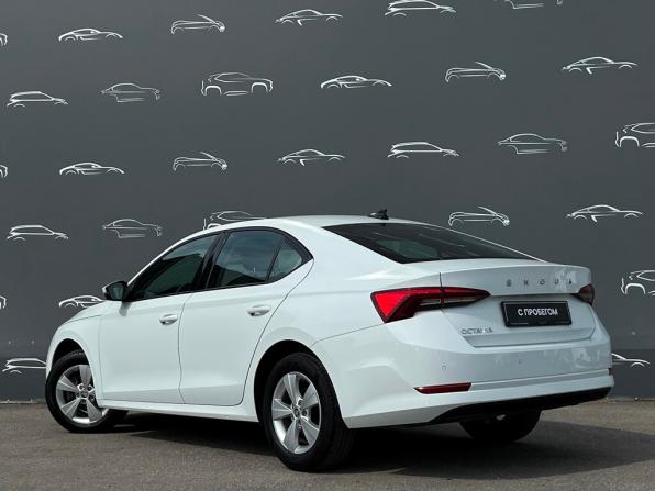Skoda Octavia IV (A8) с пробегом 2021 года, цена 2 134 200 рублей, 108811 км, лифтбек, Автокод Объявления