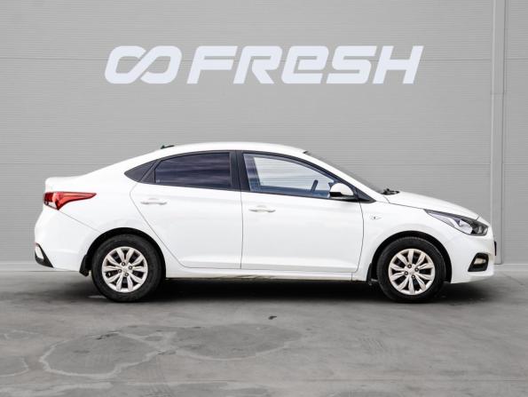 Hyundai Solaris II с пробегом 2018 года, цена 1 357 000 рублей, 188849 км, седан, Автокод Объявления
