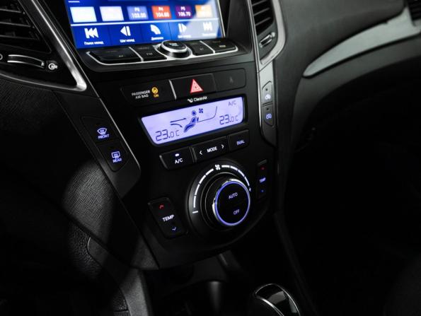 Hyundai Santa Fe III с пробегом 2015 года, цена 1 475 989 рублей, 229130 км, внедорожник, Автокод Объявления