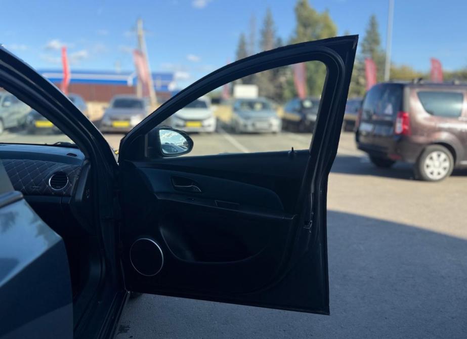 Chevrolet Cruze I Рестайлинг Альметьевск  - изображение 23