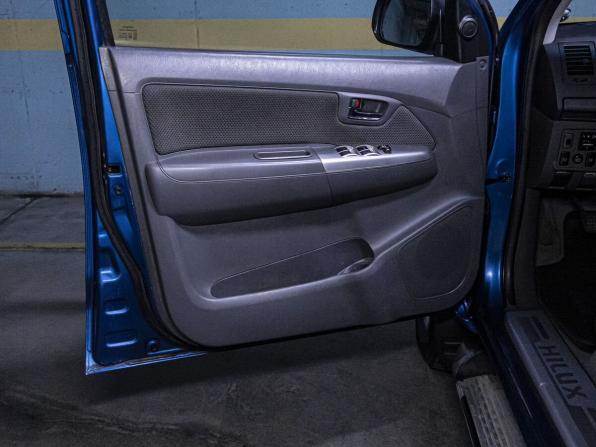 Toyota Hilux VII Рестайлинг с пробегом 2011 года, цена 1 850 000 рублей, 212109 км, пикап, Автокод Объявления