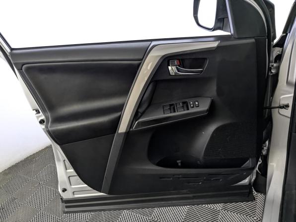 Toyota RAV4 IV (XA40) Рестайлинг с пробегом 2019 года, цена 2 230 000 рублей, 188130 км, внедорожник, Автокод Объявления