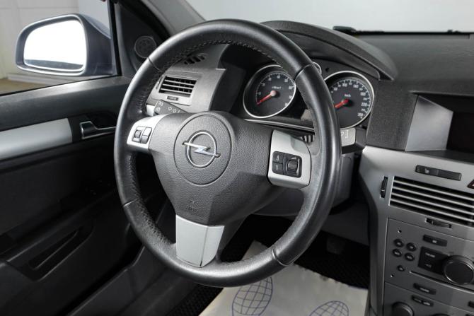 Opel Astra H Рестайлинг с пробегом 2011 года, цена 569 000 рублей, 146000 км, хэтчбек, Автокод Объявления