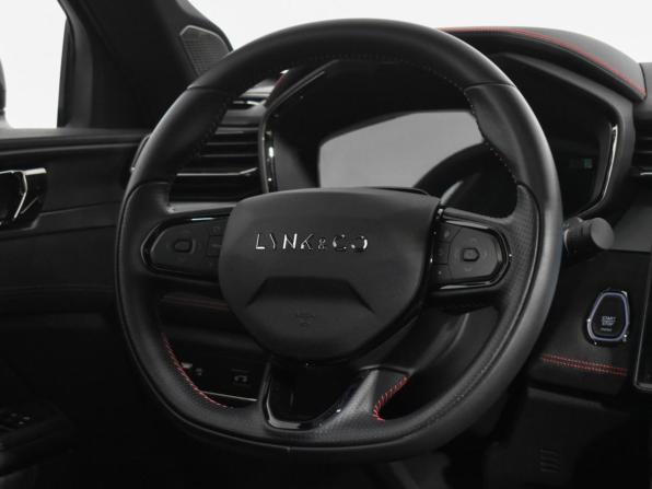 Lynk &amp; Co 05 с пробегом 2023 года, цена 3 047 980 рублей, 40740 км, внедорожник, Автокод Объявления
