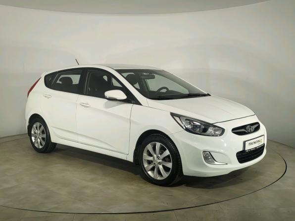 Hyundai Solaris I с пробегом 2012 года, цена 689 000 рублей, 137334 км, хэтчбек, Автокод Объявления