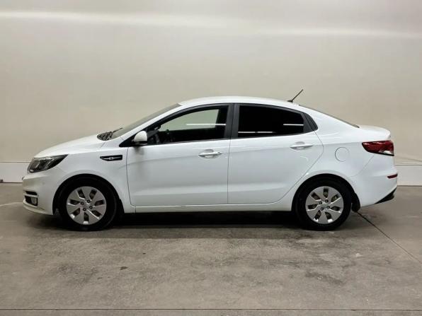Kia Rio III Рестайлинг с пробегом 2016 года, цена 1 099 000 рублей, 88652 км, седан, Автокод Объявления