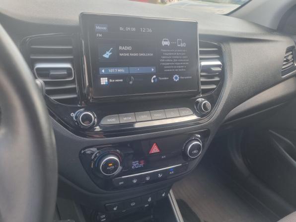 Hyundai Solaris II Рестайлинг с пробегом 2022 года, цена 1 575 000 рублей, 93000 км, седан, Автокод Объявления