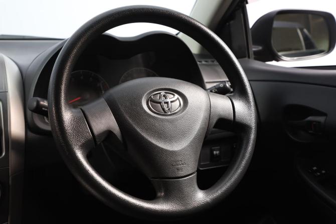 Toyota Corolla X (E140 E150) с пробегом 2012 года, цена 1 399 000 рублей, 41000 км, универсал, Автокод Объявления