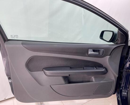 Ford Focus II с пробегом 2006 года, цена 340 000 рублей, 219206 км, хэтчбек, Автокод Объявления