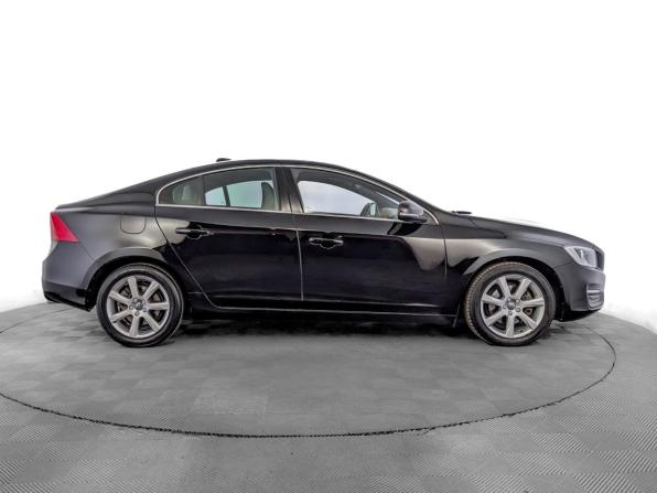 Volvo S60 II Рестайлинг с пробегом 2017 года, цена 2 150 000 рублей, 53376 км, седан, Автокод Объявления