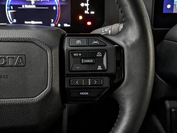 Toyota Land Cruiser Prado 250 Series с пробегом 2024 года, цена 7 850 000 рублей, 15721 км, внедорожник, Автокод Объявления