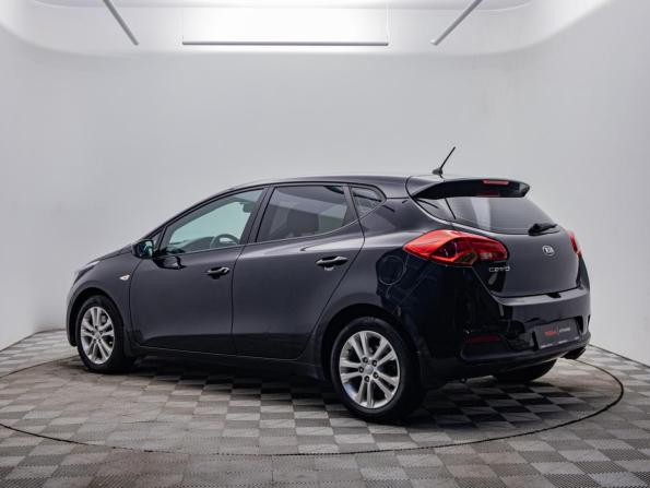 Kia Ceed II Рестайлинг с пробегом 2015 года, цена 1 080 000 рублей, 129432 км, хэтчбек, Автокод Объявления