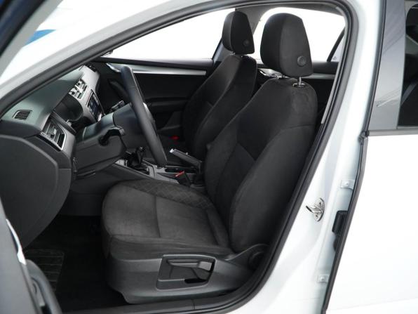 Skoda Octavia III (A7) Рестайлинг с пробегом 2019 года, цена 1 257 077 рублей, 215118 км, лифтбек, Автокод Объявления