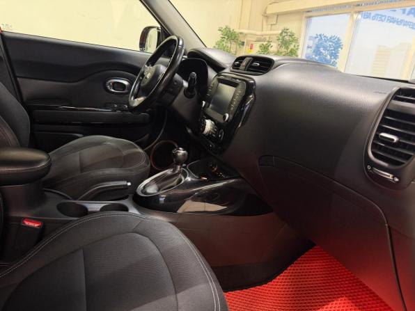 Kia Soul II Рестайлинг с пробегом 2016 года, цена 1 350 000 рублей, 147000 км, хэтчбек, Автокод Объявления