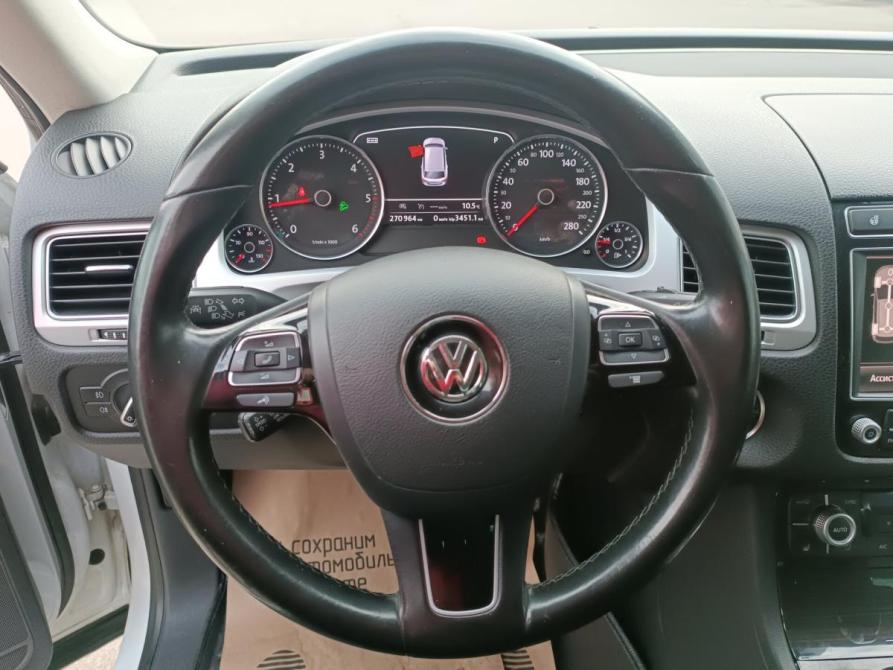 Volkswagen Touareg II Рестайлинг Санкт-Петербург  - изображение 16