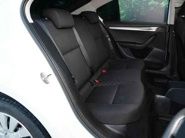 Skoda Octavia III (A7) Рестайлинг с пробегом 2019 года, цена 1 228 000 рублей, 208018 км, лифтбек, Автокод Объявления