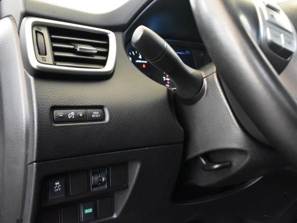 Nissan Qashqai II с пробегом 2015 года, цена 1 650 000 рублей, 64989 км, внедорожник, Автокод Объявления