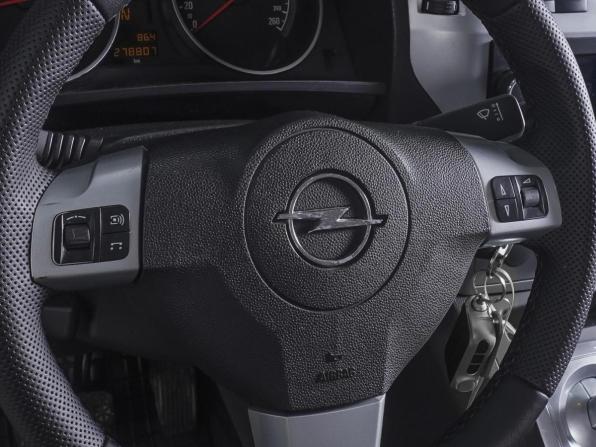 Opel Zafira B Рестайлинг с пробегом 2010 года, цена 749 000 рублей, 278807 км, компактвэн, Автокод Объявления