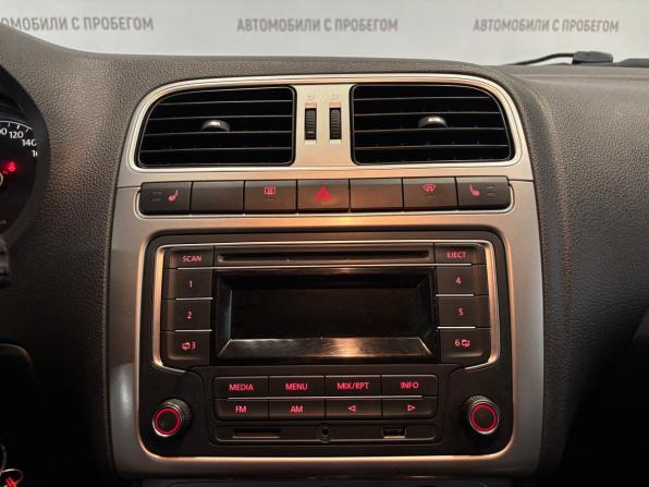 Volkswagen Polo V с пробегом 2013 года, цена 559 000 рублей, 212000 км, седан, Автокод Объявления