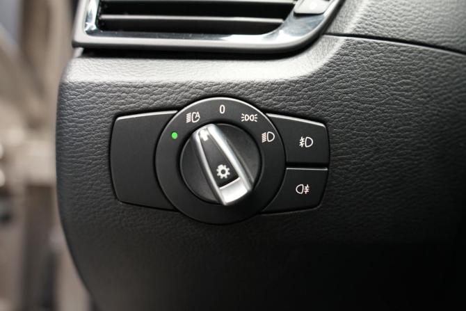 BMW X1 I (E84) Рестайлинг с пробегом 2013 года, цена 1 297 000 рублей, 181000 км, внедорожник, Автокод Объявления