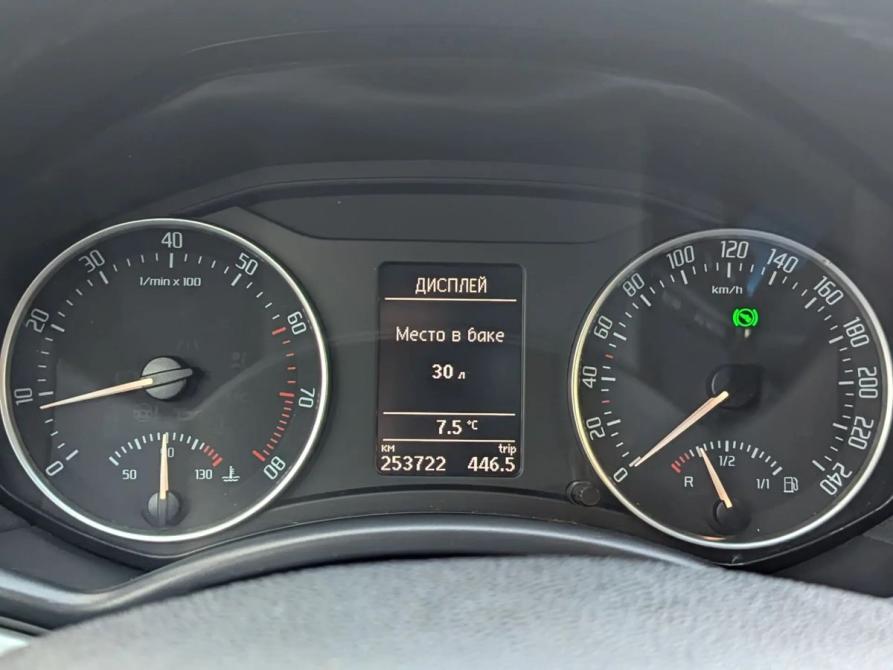 Skoda Octavia II (A5) Рестайлинг Москва  - изображение 13