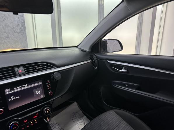 Kia Rio IV Рестайлинг с пробегом 2021 года, цена 1 735 000 рублей, 73714 км, хэтчбек, Автокод Объявления
