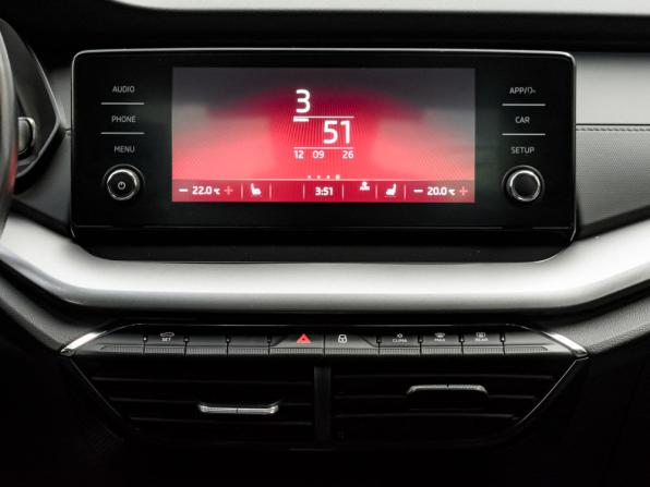 Skoda Octavia IV (A8) с пробегом 2021 года, цена 2 290 000 рублей, 106370 км, лифтбек, Автокод Объявления
