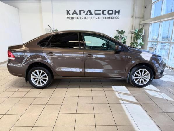 Volkswagen Polo V с пробегом 2015 года, цена 950 000 рублей, 174295 км, седан, Автокод Объявления