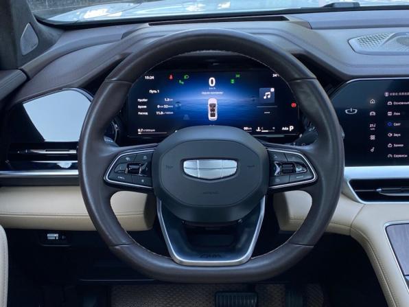 Geely Monjaro I Рестайлинг с пробегом 2024 года, цена 3 159 000 рублей, 45106 км, внедорожник, Автокод Объявления