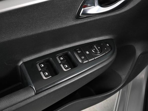 Kia Rio IV Рестайлинг с пробегом 2021 года, цена 1 699 000 рублей, 95208 км, седан, Автокод Объявления