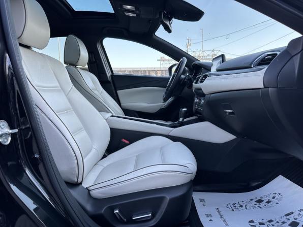 Mazda 6 III (GJ) Рестайлинг 2 с пробегом 2018 года, цена 2 520 000 рублей, 119000 км, седан, Автокод Объявления
