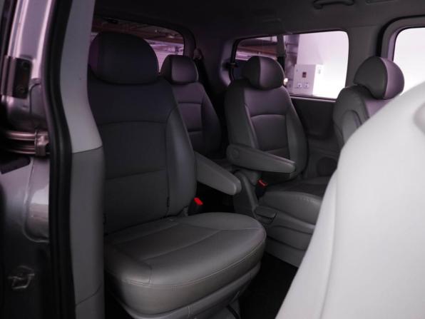 Hyundai Grand Starex I Рестайлинг 2 с пробегом 2018 года, цена 4 099 999 рублей, 36634 км, минивэн, Автокод Объявления
