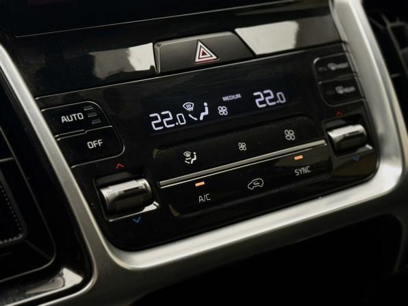 Kia Sorento IV с пробегом 2020 года, цена 3 240 000 рублей, 79870 км, внедорожник, Автокод Объявления